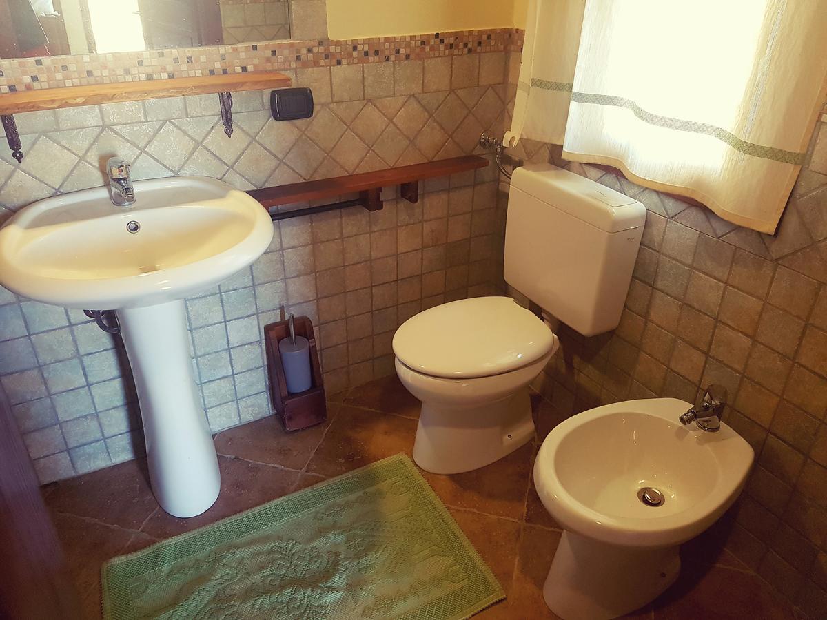 Agriturismo Gennemara B&B Perdaxius ภายนอก รูปภาพ