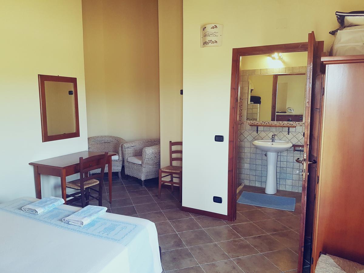 Agriturismo Gennemara B&B Perdaxius ภายนอก รูปภาพ