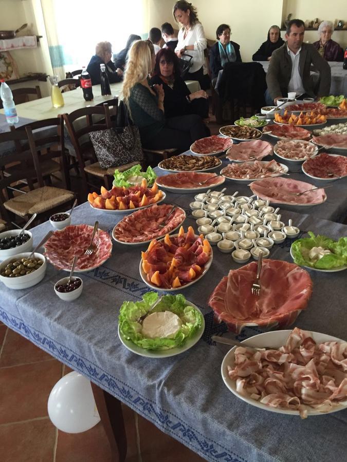 Agriturismo Gennemara B&B Perdaxius ภายนอก รูปภาพ